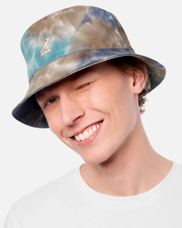 KANGOL TIE DYE BUCKET